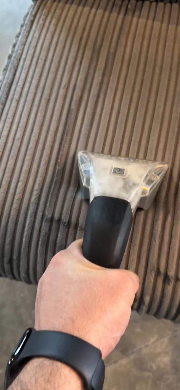 Schoonmaak op maat: meubelreiniging stoom